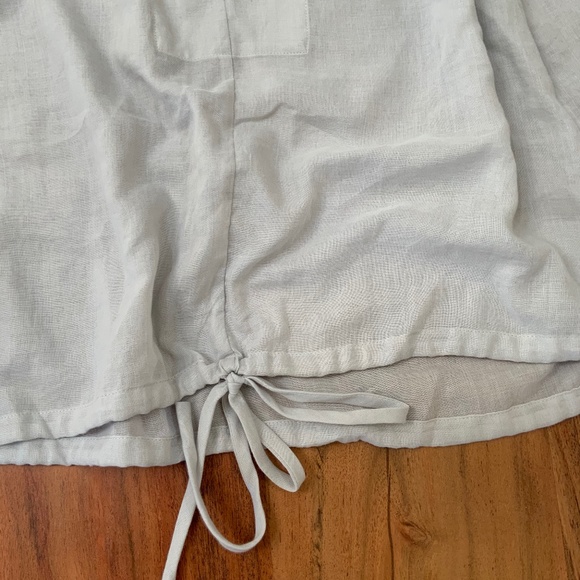 BCBG Cropped Tie Front Blouse - Picture 4 of 6